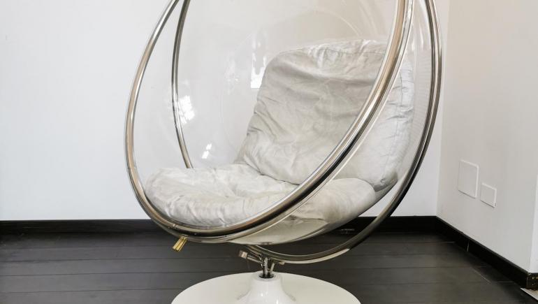 bubble-chair-ghisa-plexyglass-1970-3.jpg