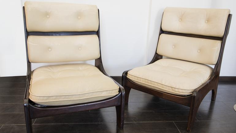 poltrone-coppia-sormari-1960-legno-palissandro-beige-panna.jpg