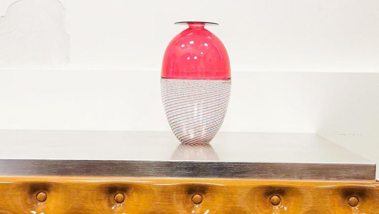 vaso-monofiore-vetro-di-murano-soffiato-rosa-yoichi-ohira-de-maio-murano-1989-4.jpg