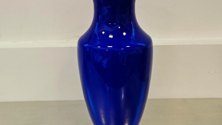 vaso-vetro-di-murano-soffiato-blu-gino-cenedese-1980-1.jpg